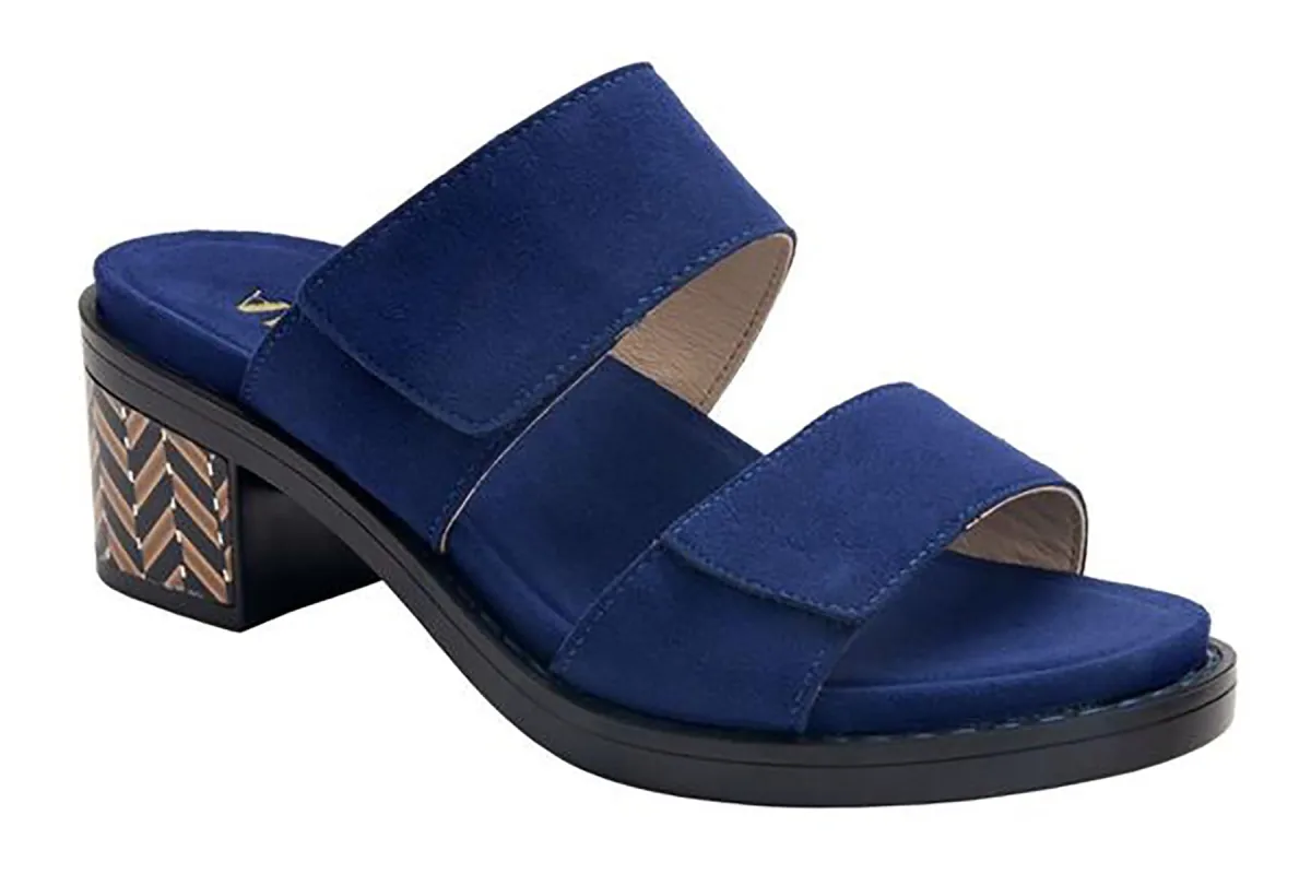 Tia sold by The Walking Company