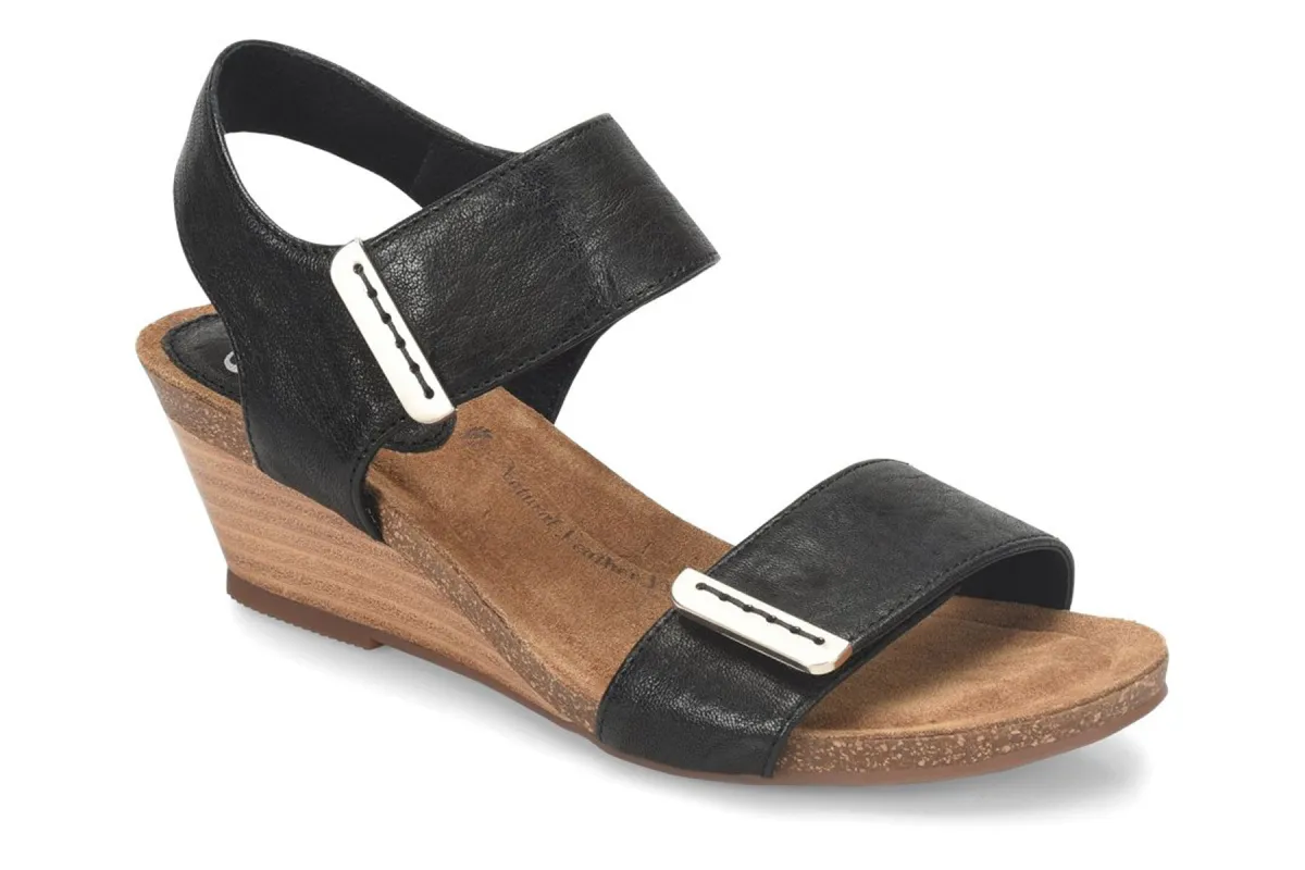 Verdi sold by The Walking Company