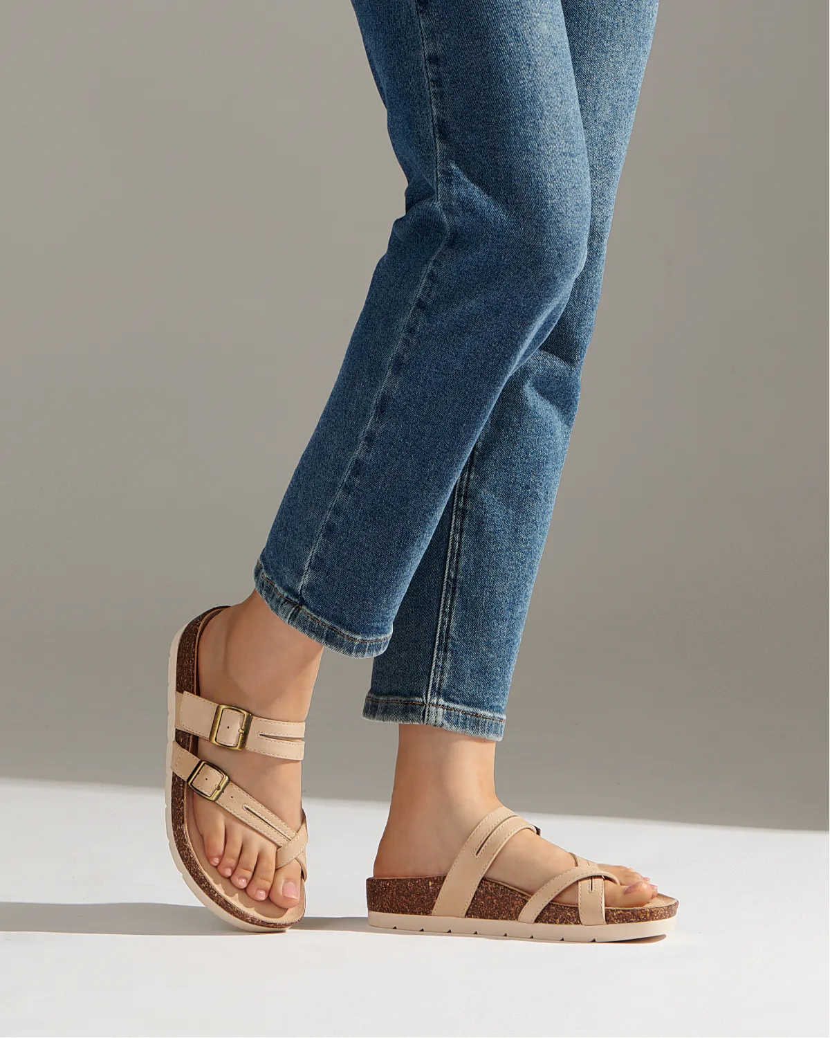 Lanai Thong Sandal Metatarsal sold by The Walking Company product image thumbnail 3