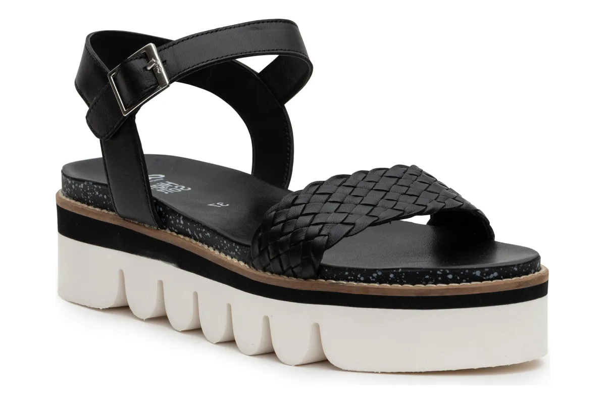 Fresno sold by The Walking Company