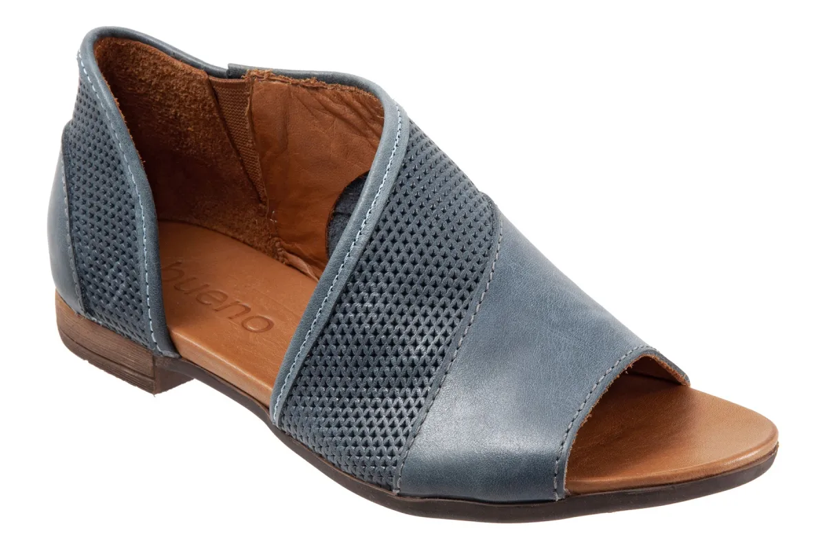 Tahiti sold by The Walking Company