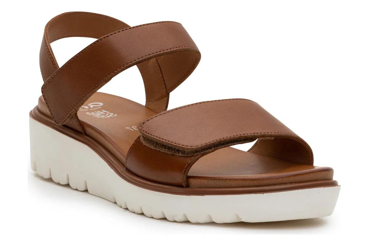 Bellvue sold by The Walking Company