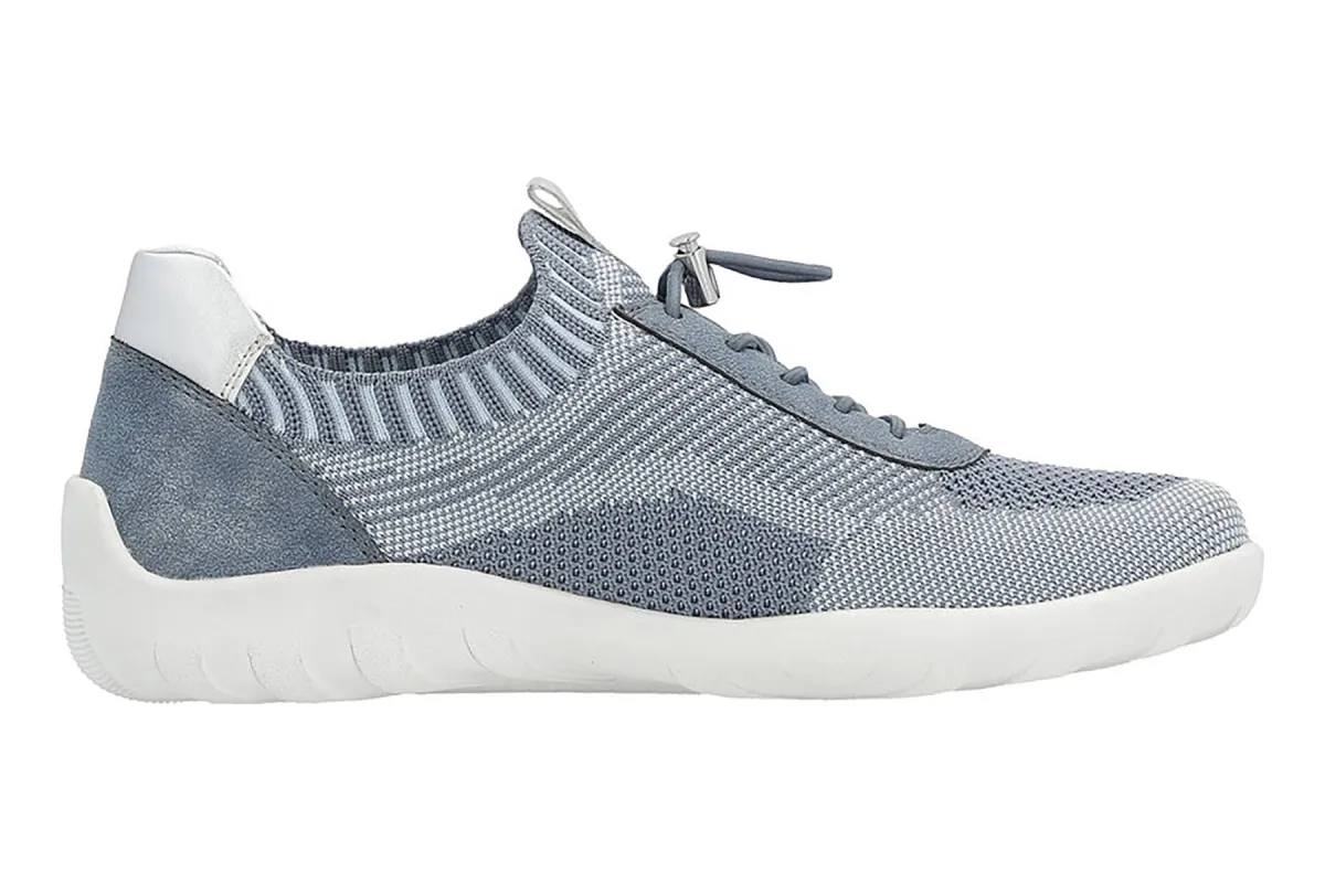 Liv 18 sold by The Walking Company