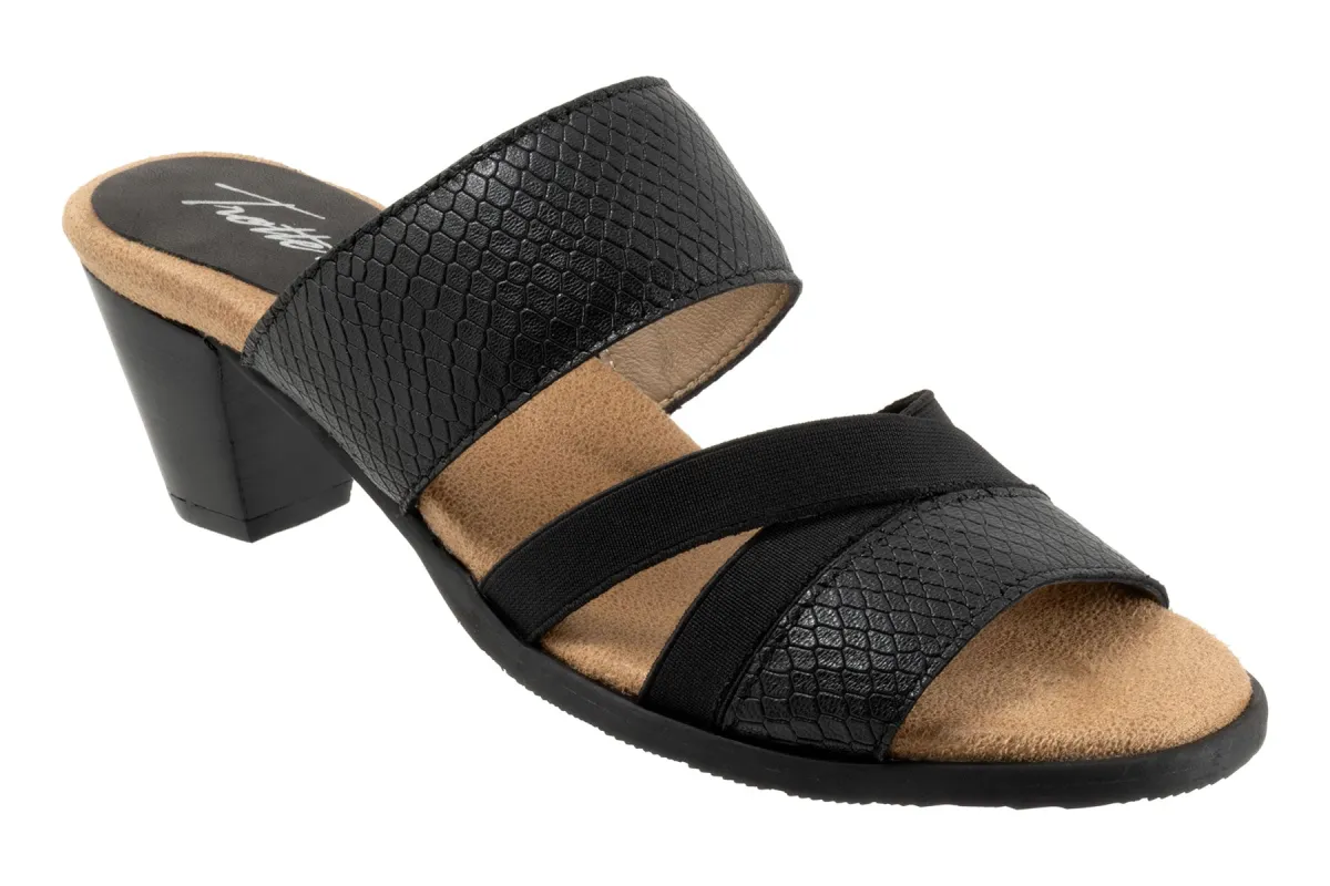 Maxine sold by The Walking Company