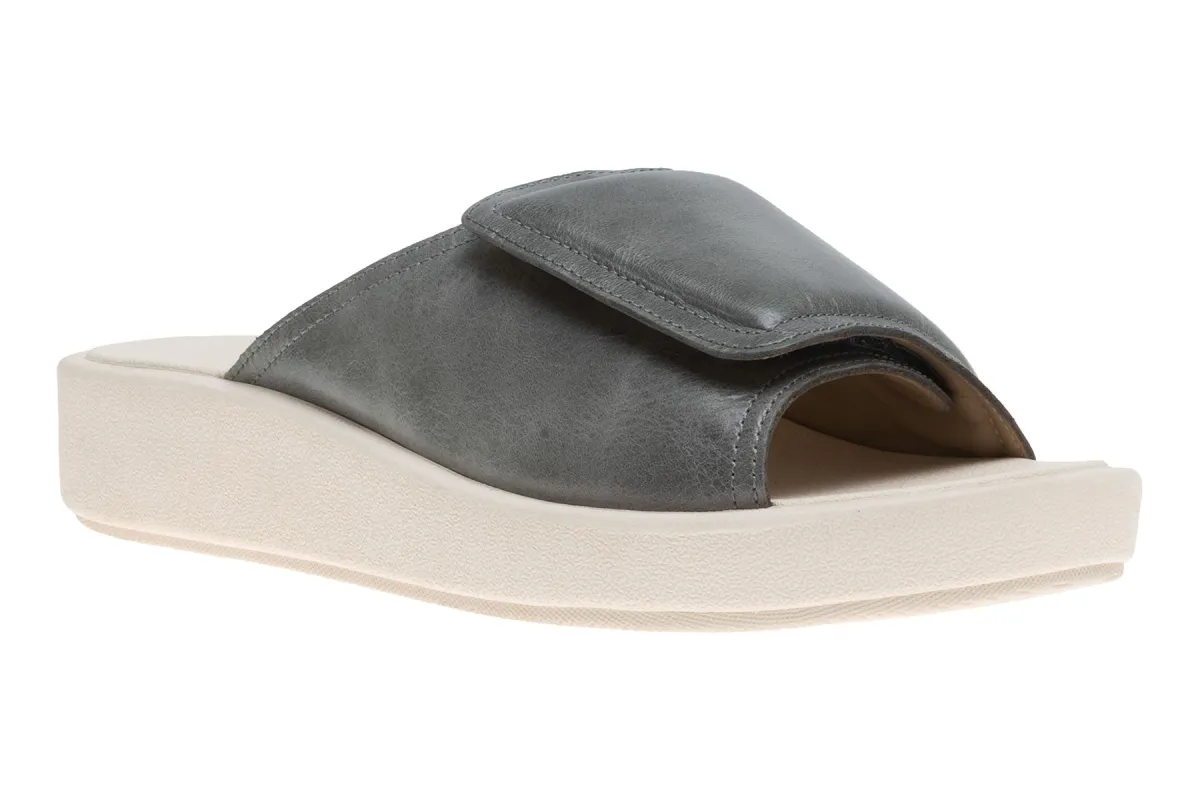 Paseo Slide Metatarsal sold by The Walking Company