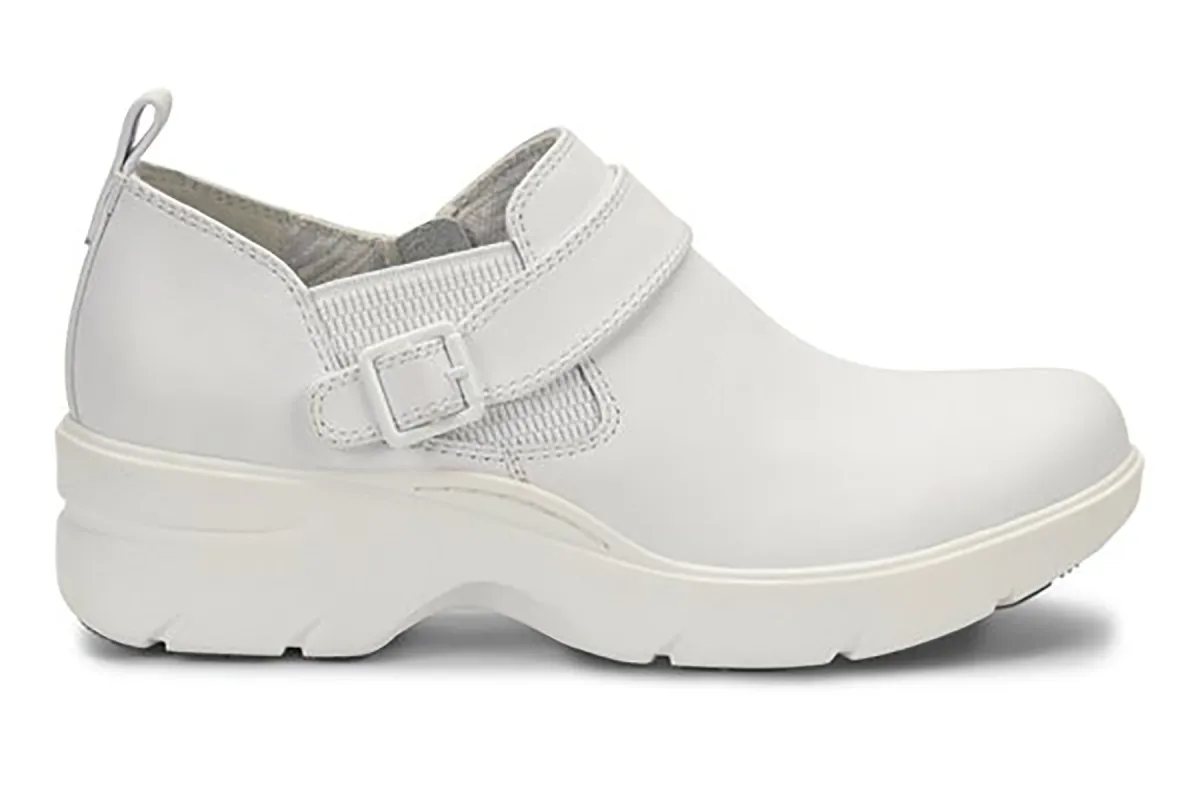 Arya sold by The Walking Company