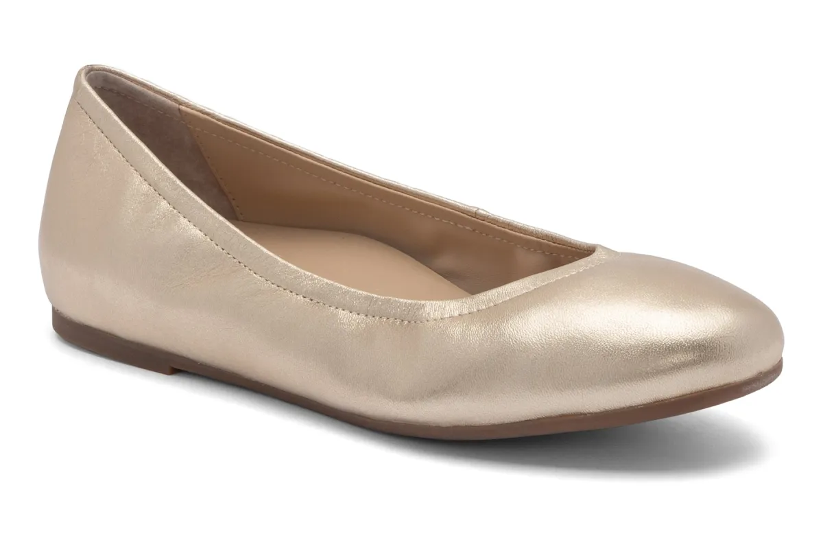 Promenade Flat Metatarsal sold by The Walking Company