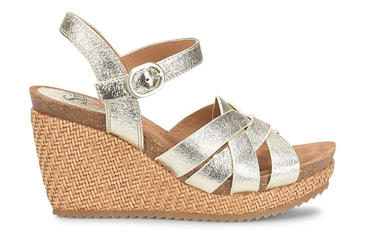 Carlana sold by The Walking Company