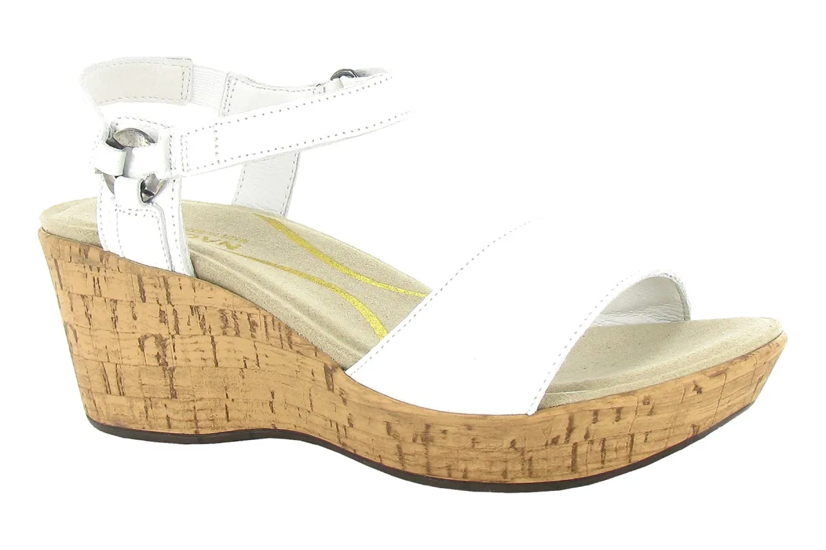 Pier sold by The Walking Company