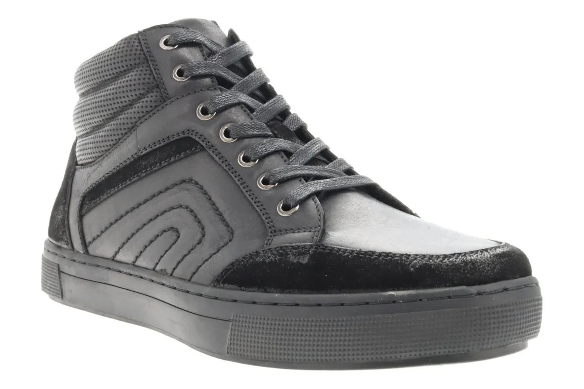 Kenton sold by The Walking Company