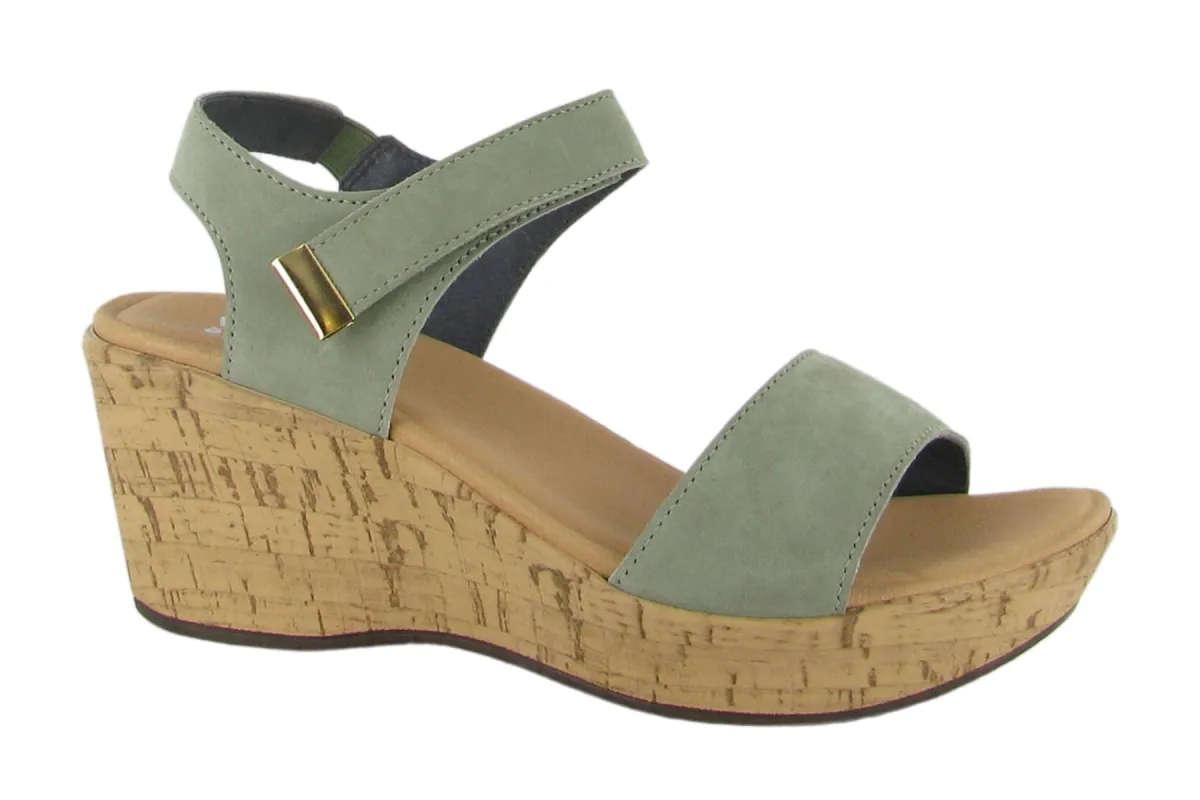 Summer sold by The Walking Company