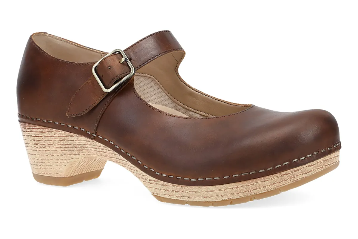 Lilah sold by The Walking Company