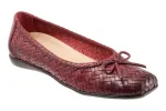 Gillian sold by The Walking Company