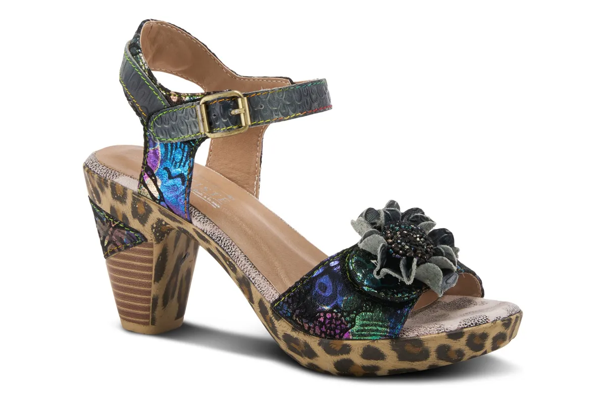 Wildcat sold by The Walking Company