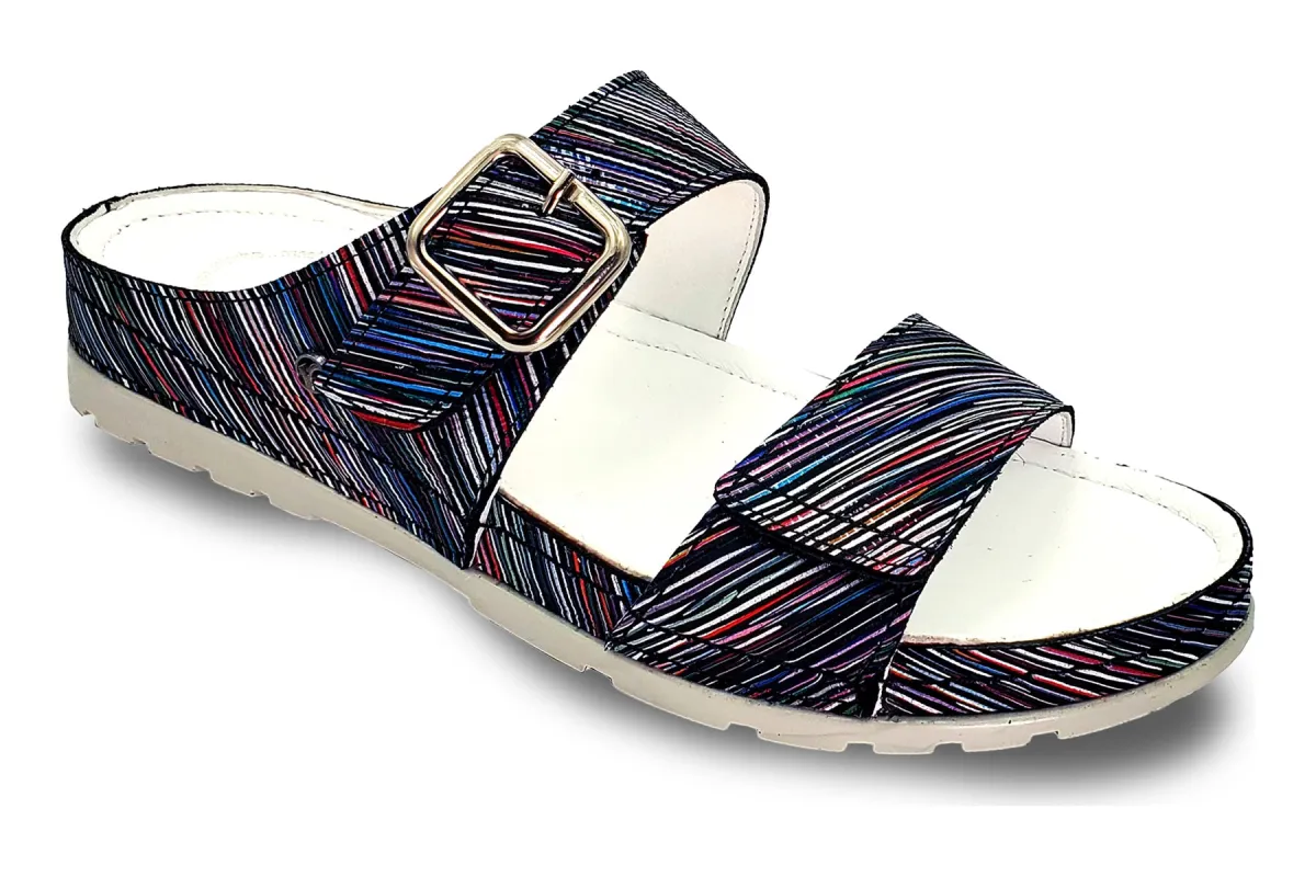 Palma sold by The Walking Company