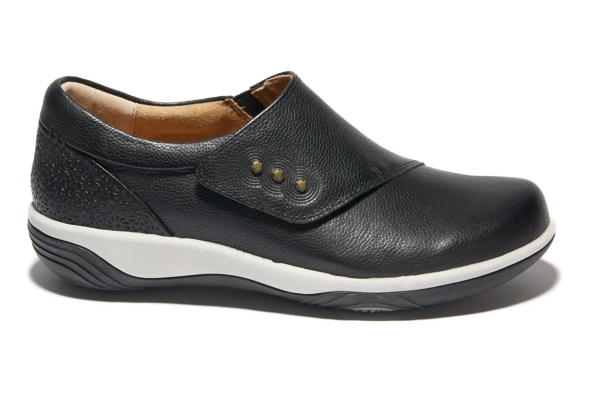 Anna sold by The Walking Company