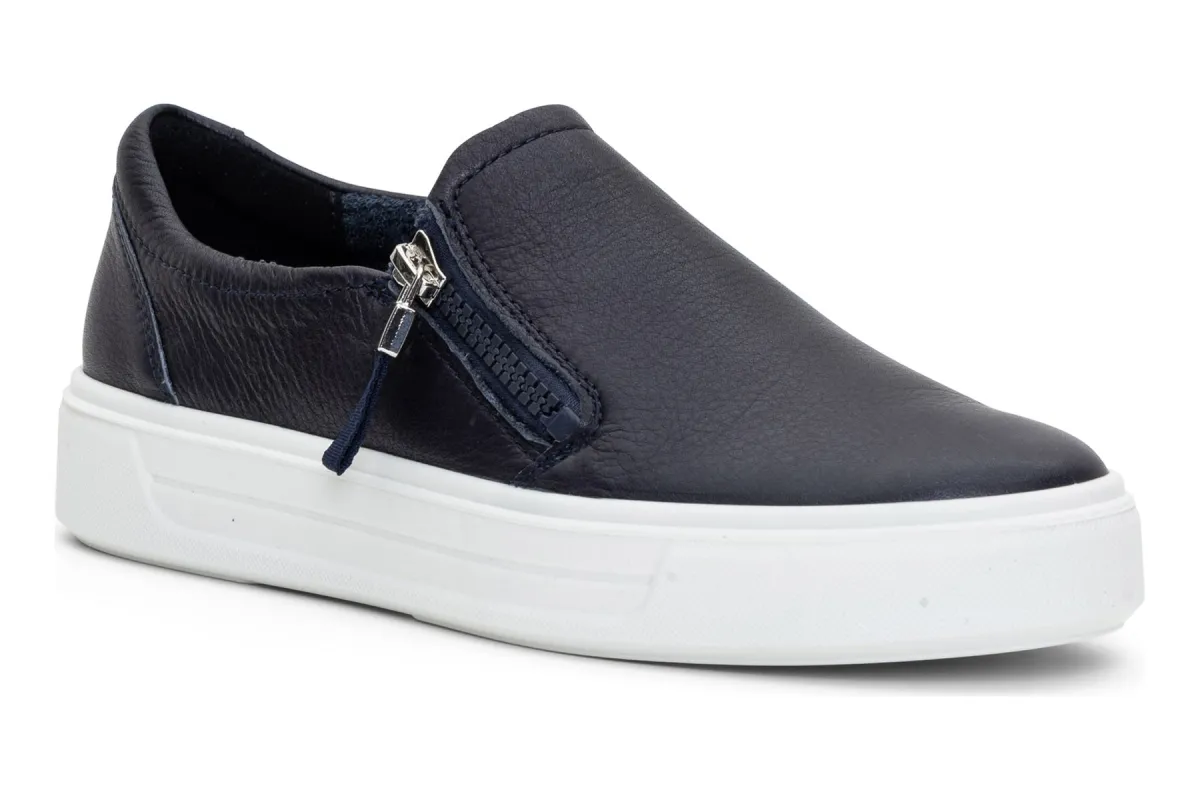 Cayce sold by The Walking Company