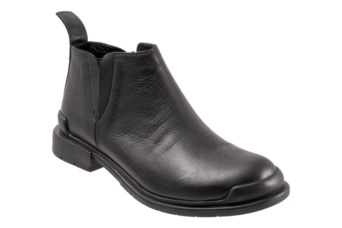 Elise sold by The Walking Company