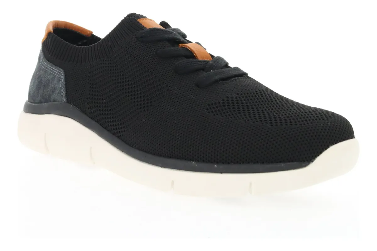 Sachi sold by The Walking Company