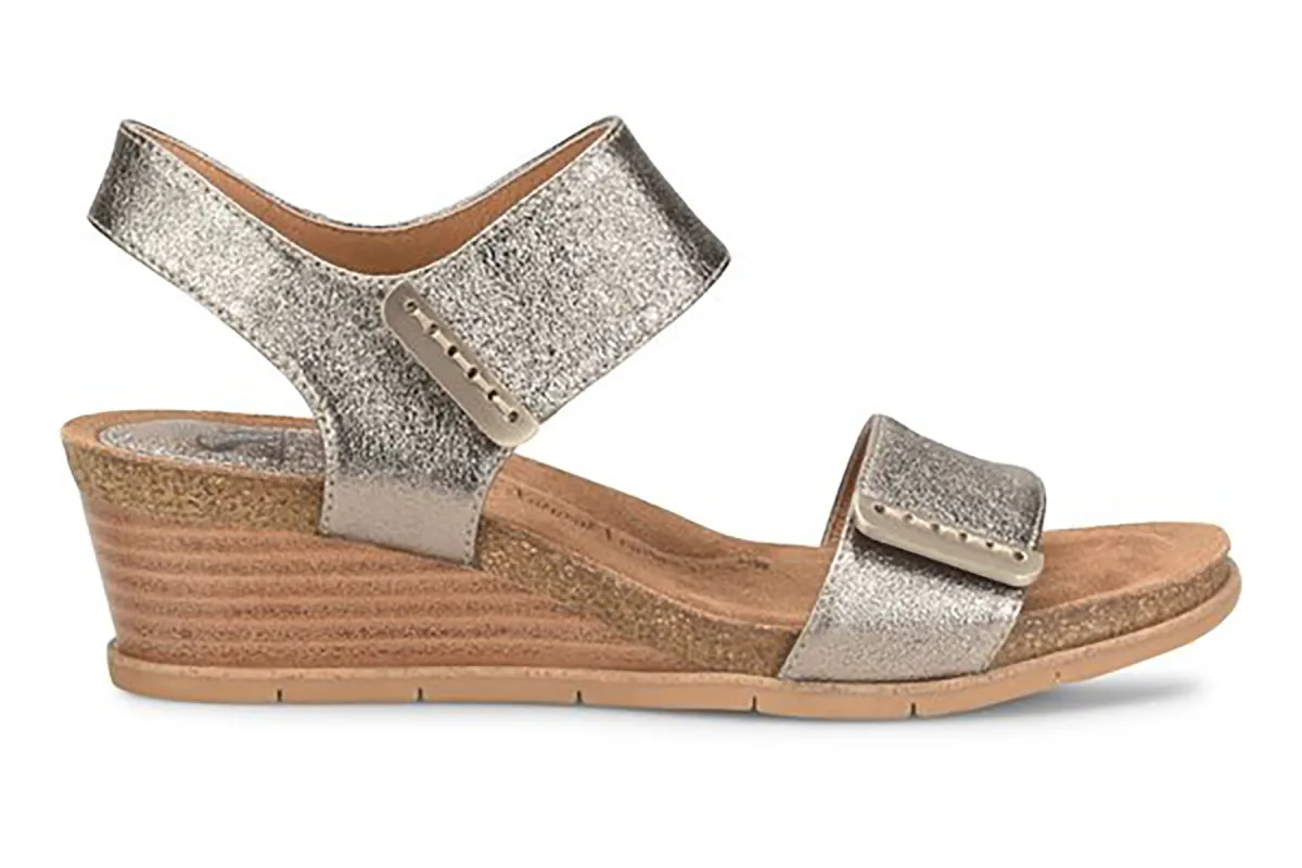 Verdi II sold by The Walking Company