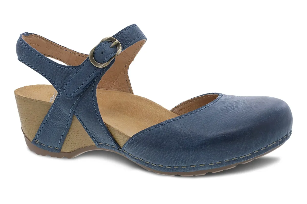 Tiffani sold by The Walking Company