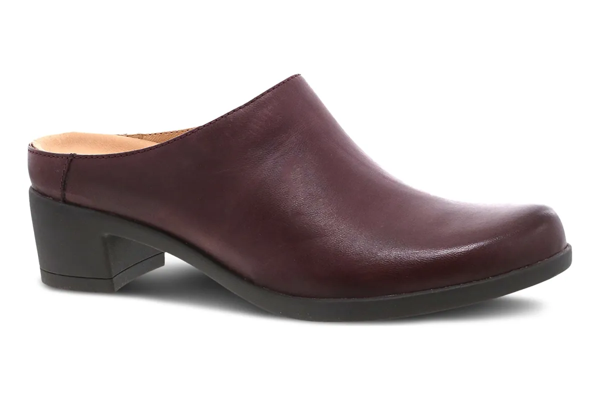 Carrie sold by The Walking Company