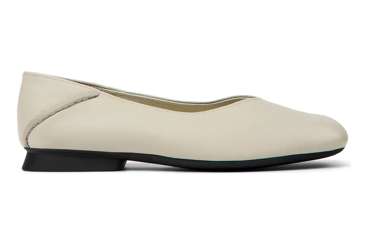 Casi Myra sold by The Walking Company