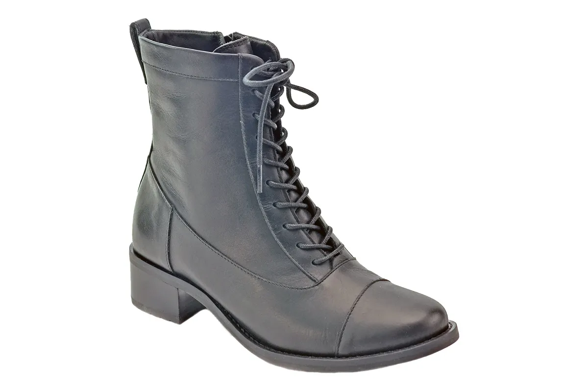 Explorer sold by The Walking Company