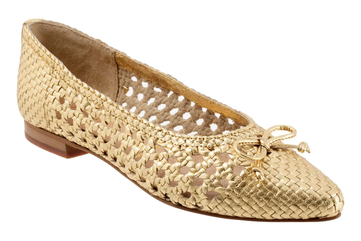 Edith sold by The Walking Company