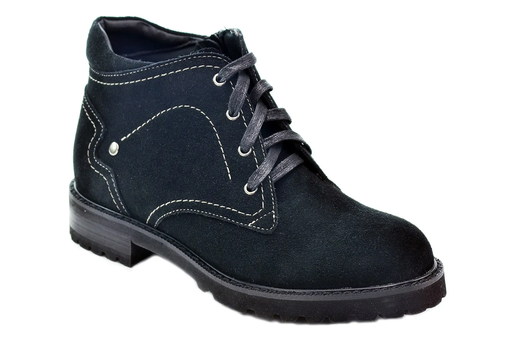 Dee sold by The Walking Company