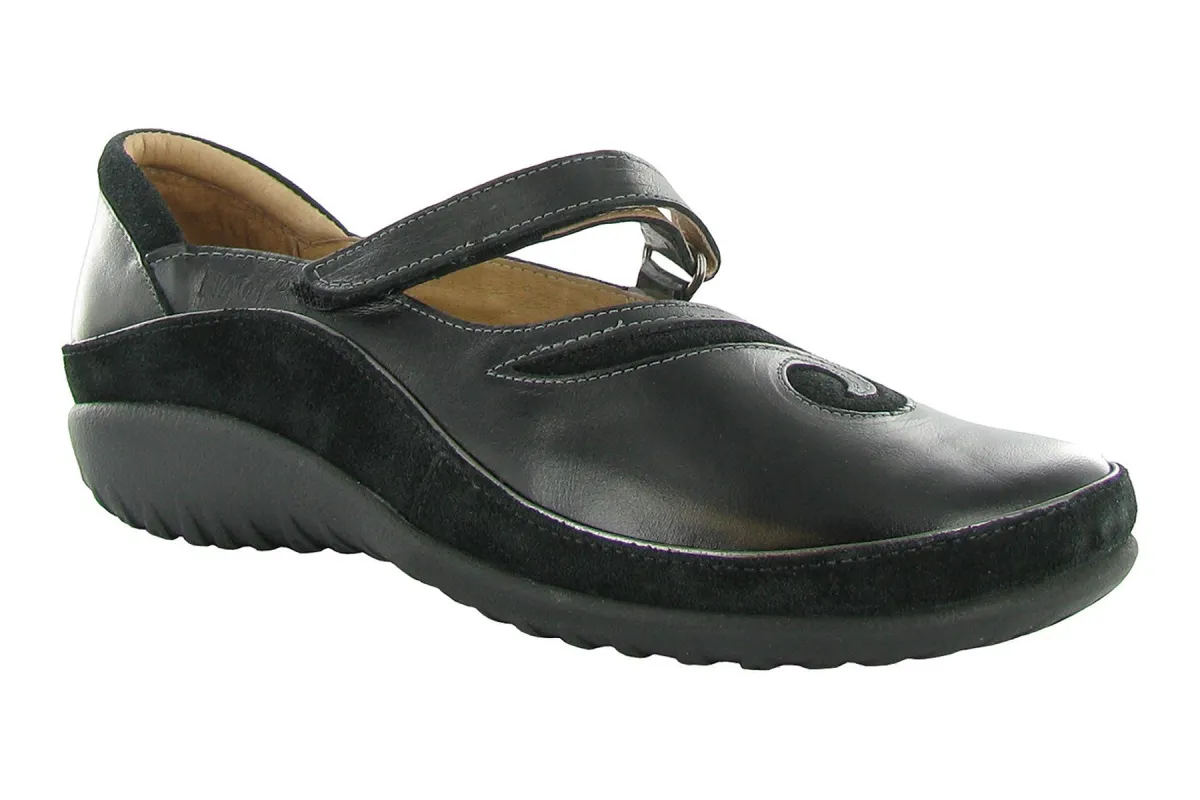 Matai sold by The Walking Company