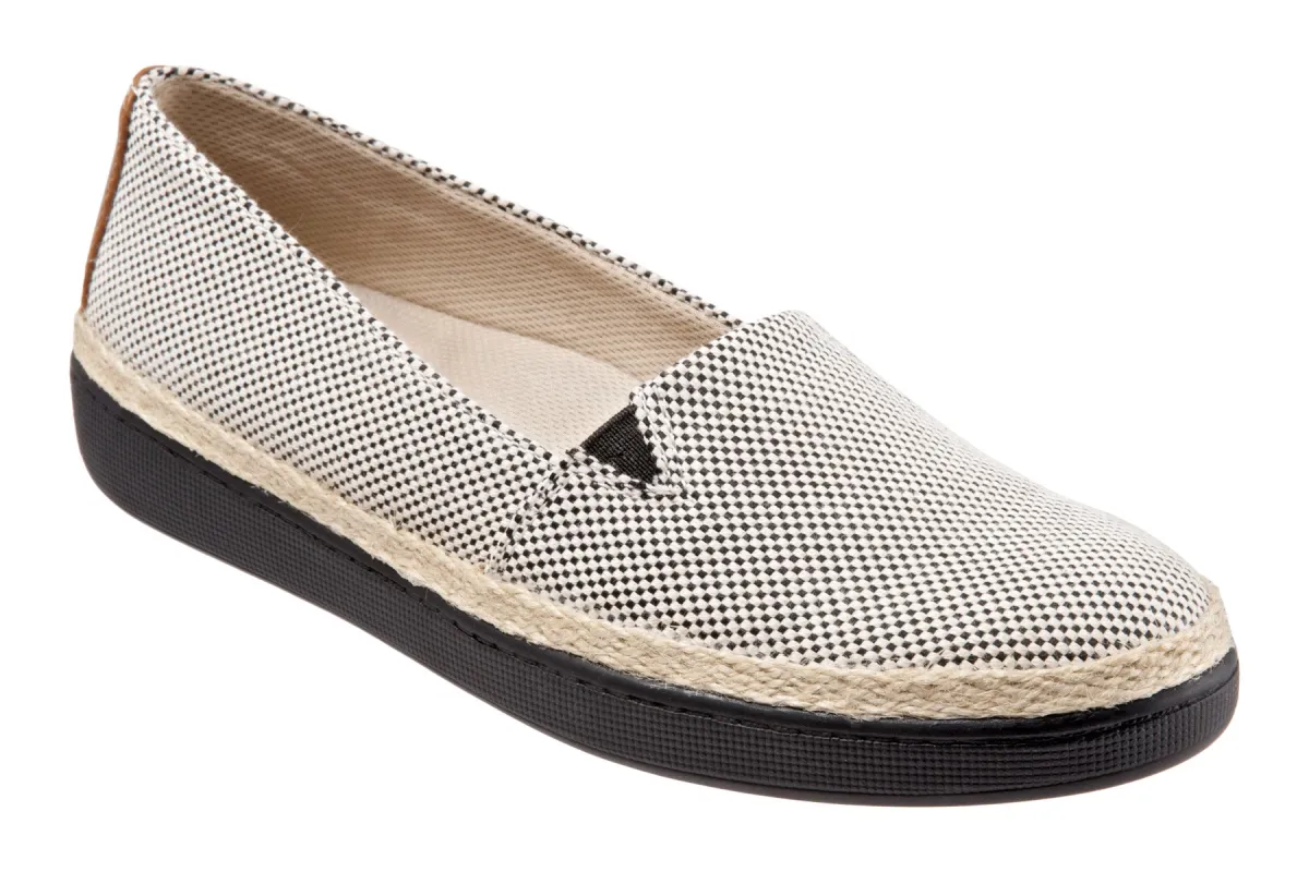 Accent sold by The Walking Company