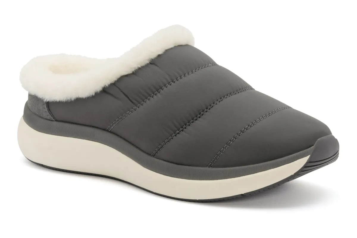 MXV Cruise Mule Metatarsal sold by The Walking Company