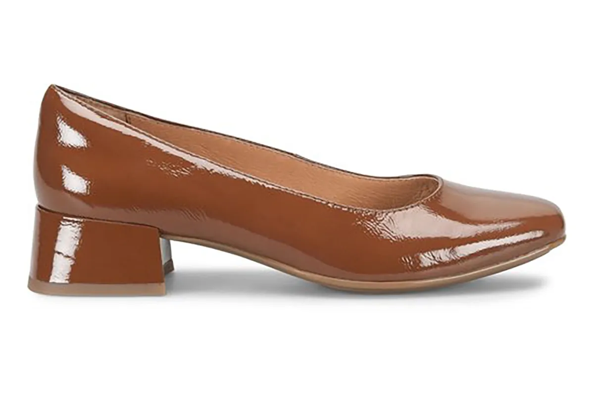 Lillian sold by The Walking Company