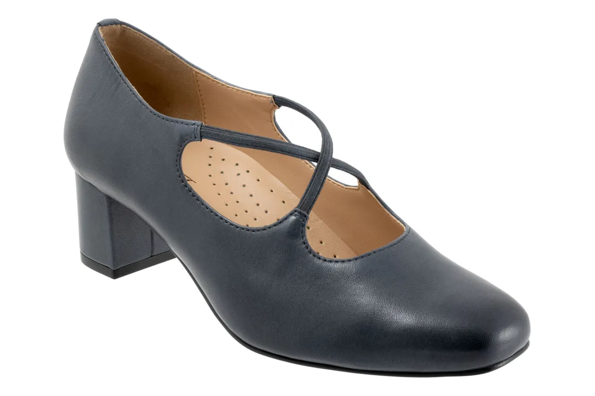 Demi sold by The Walking Company