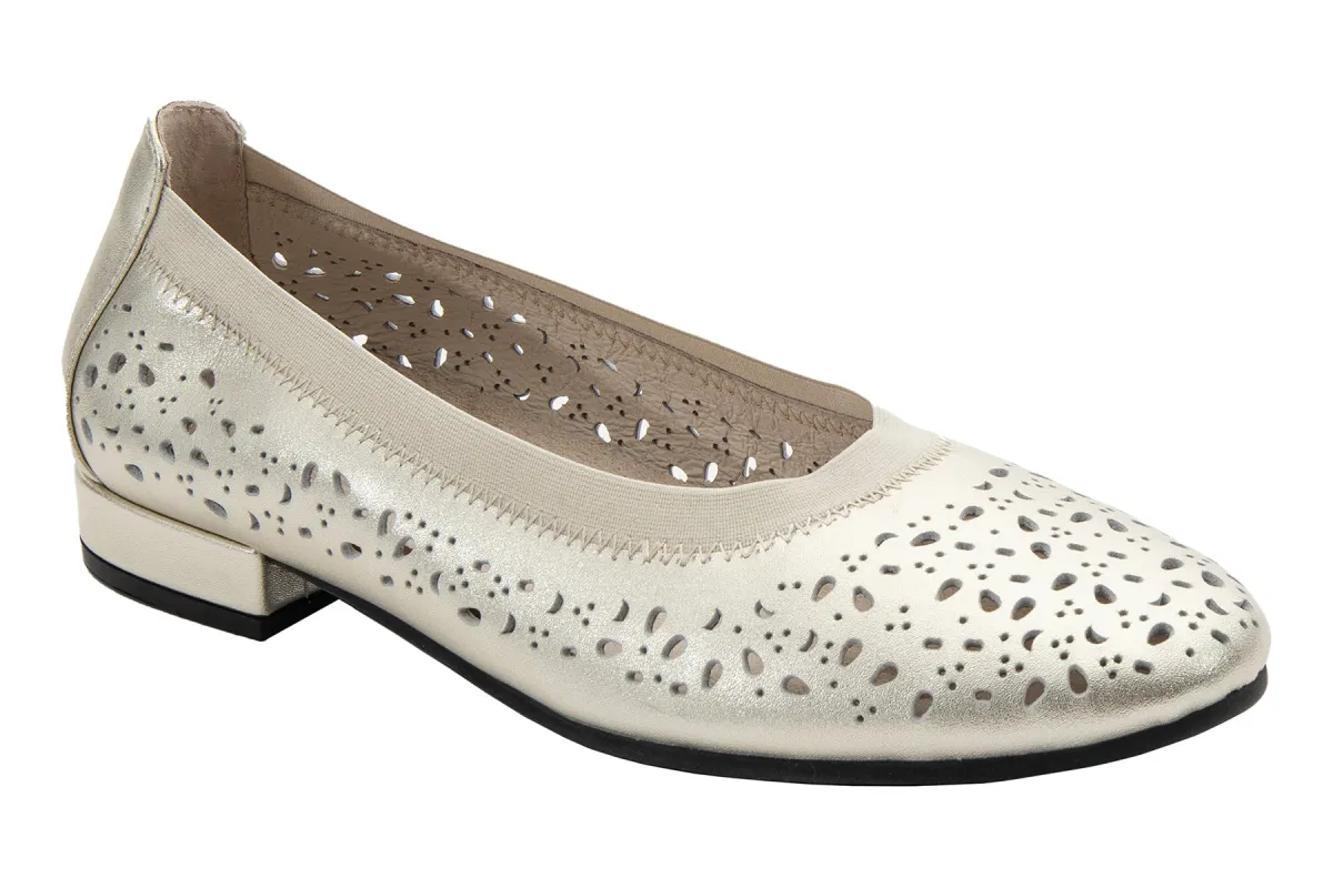 Concept sold by The Walking Company