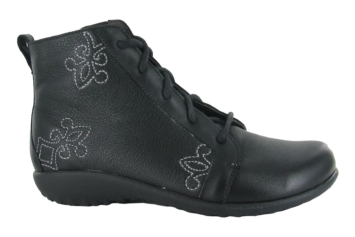 Manga sold by The Walking Company