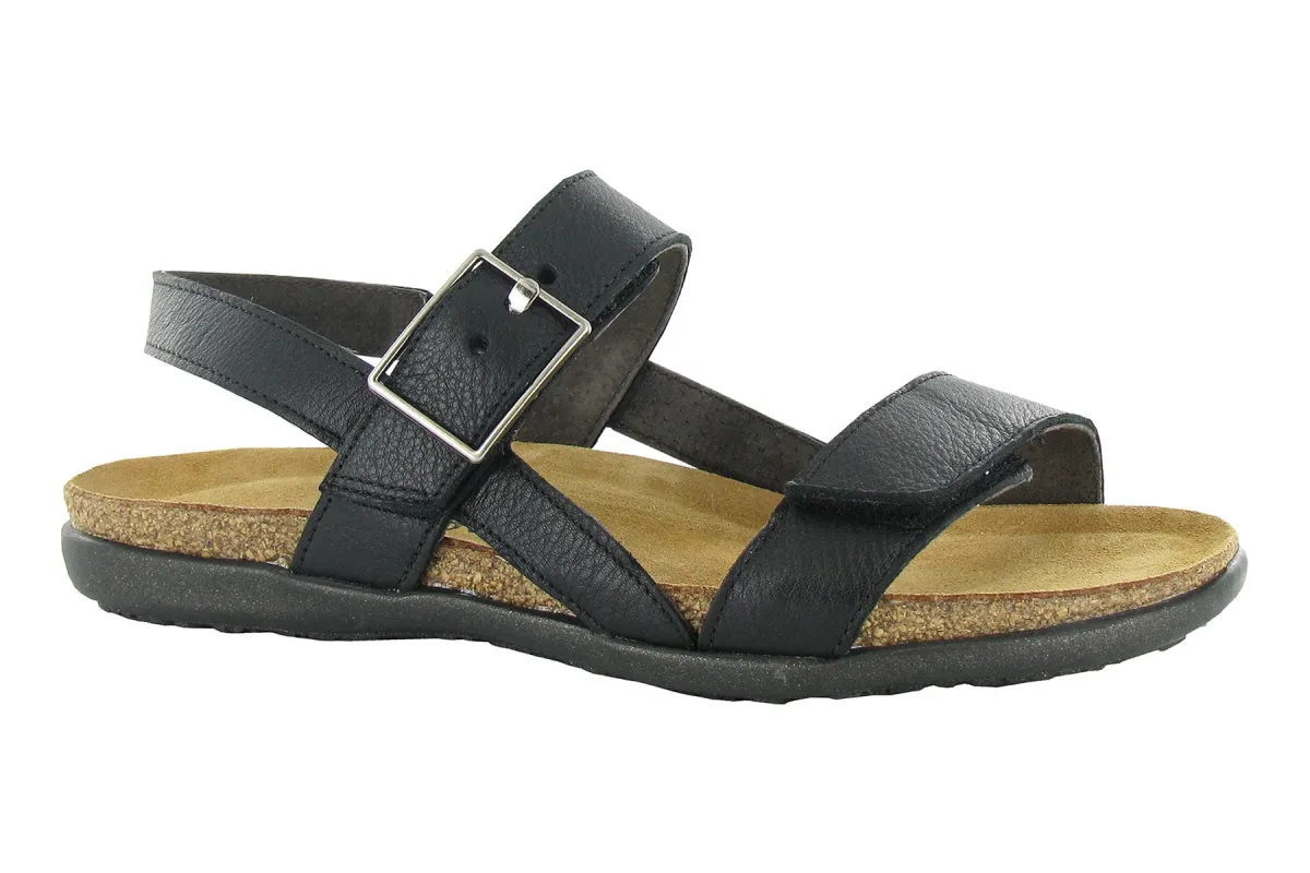 Norah sold by The Walking Company