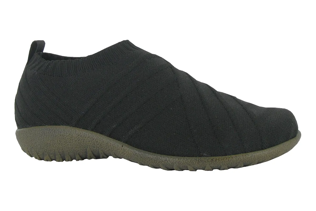 Okahu sold by The Walking Company