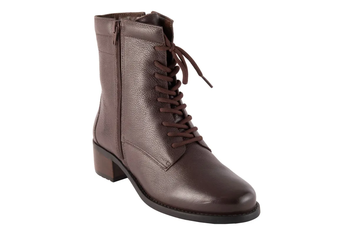 Expedition sold by The Walking Company