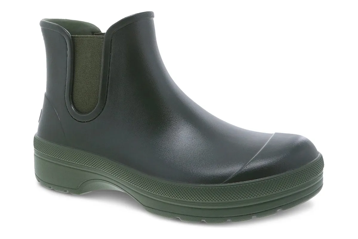 Karmel made by Dansko