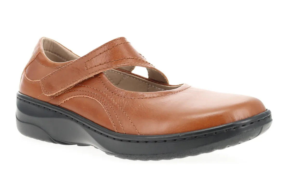 Golda sold by The Walking Company