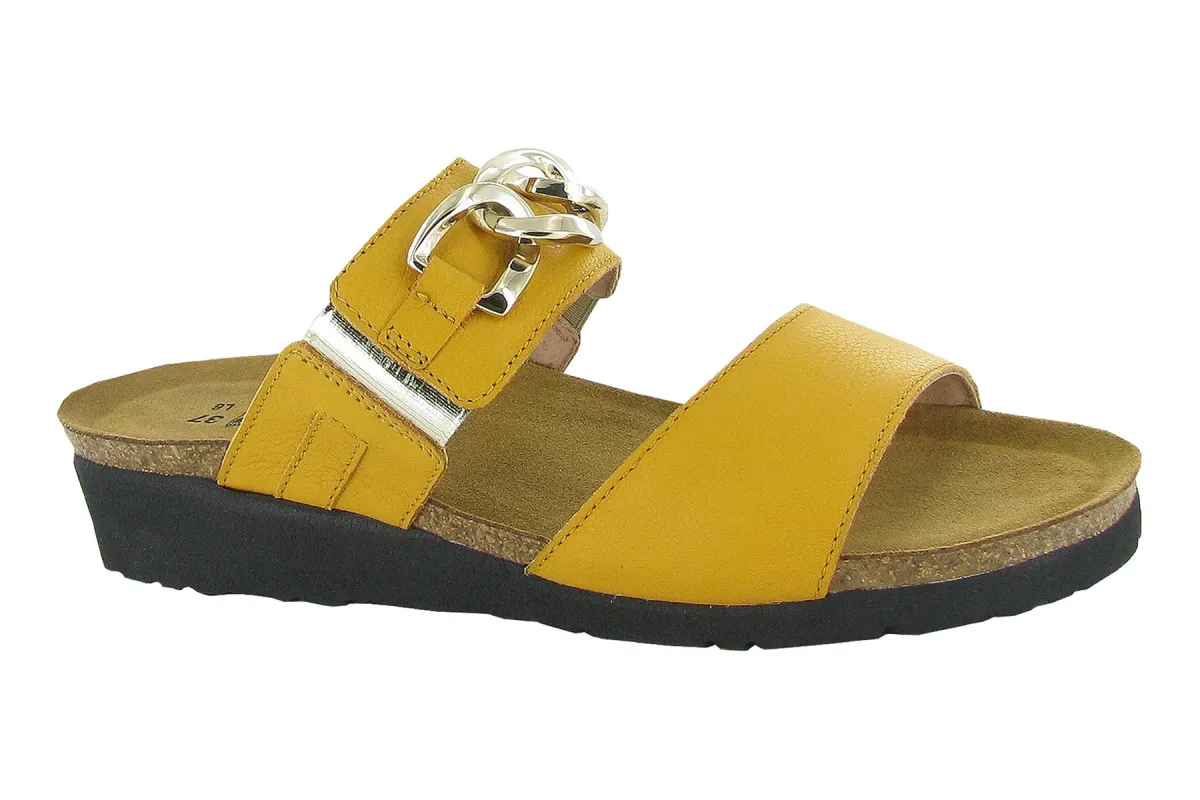 Victoria sold by The Walking Company