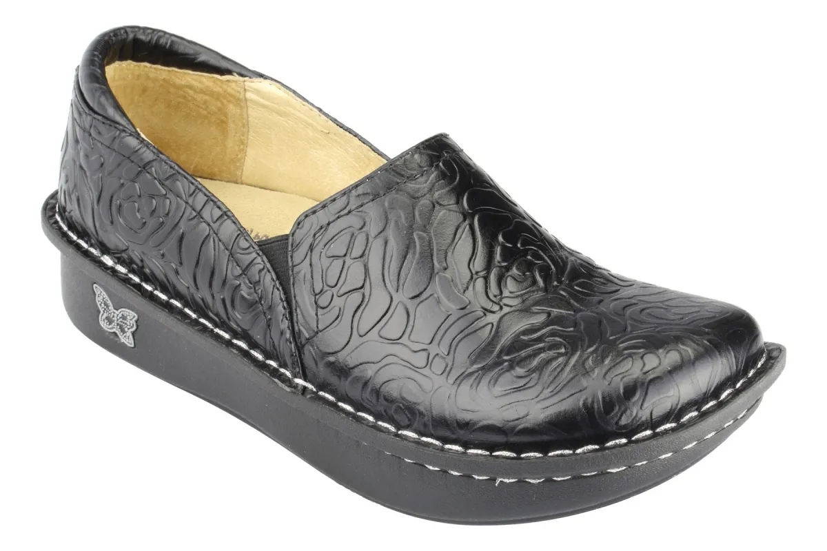 Debra sold by The Walking Company