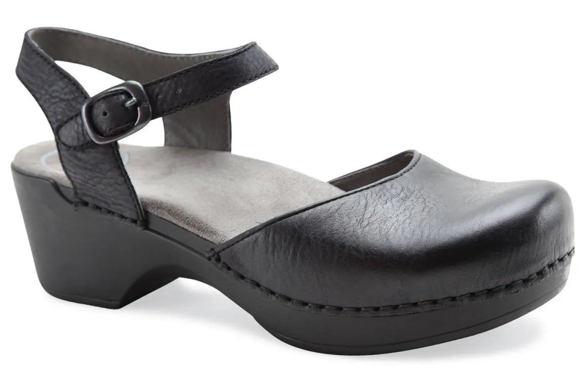 Sam sold by The Walking Company