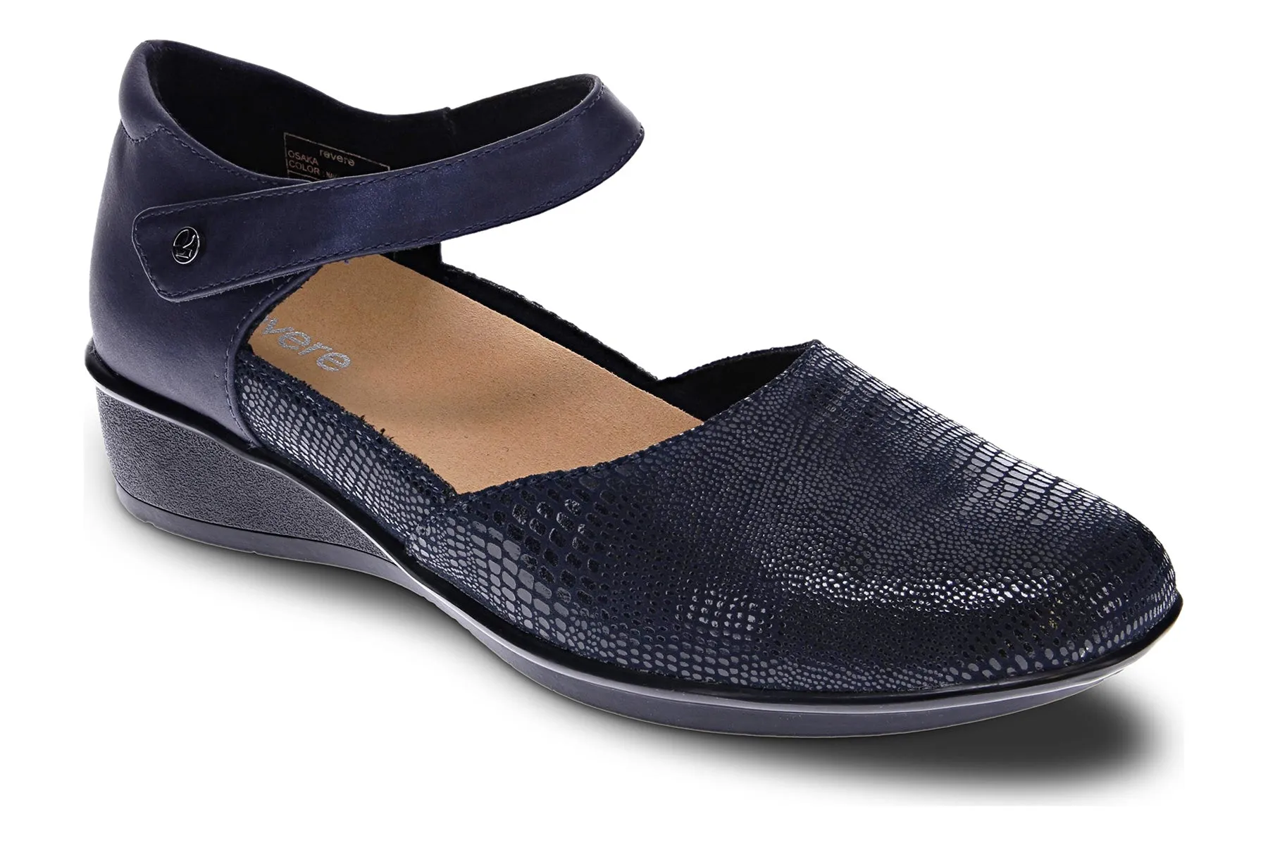 Osaka sold by The Walking Company