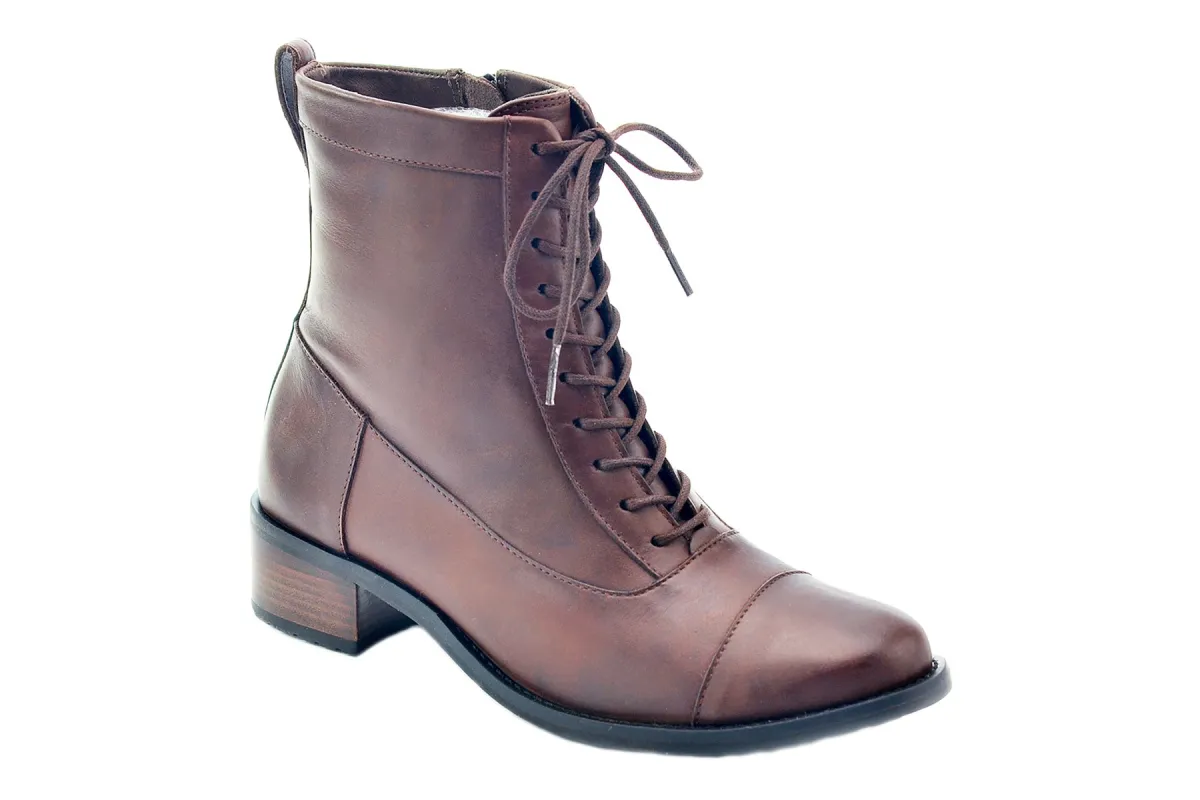 Explorer sold by The Walking Company