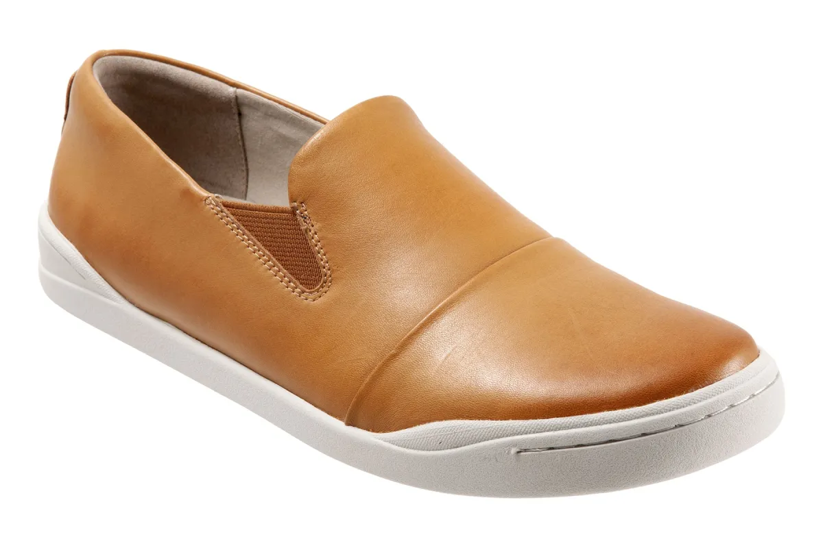 Alexandria sold by The Walking Company