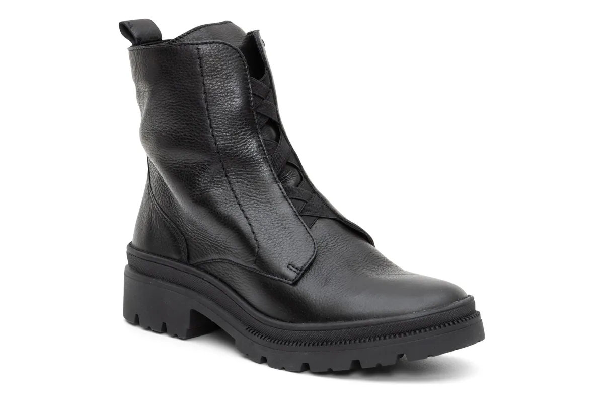 Daisy sold by The Walking Company