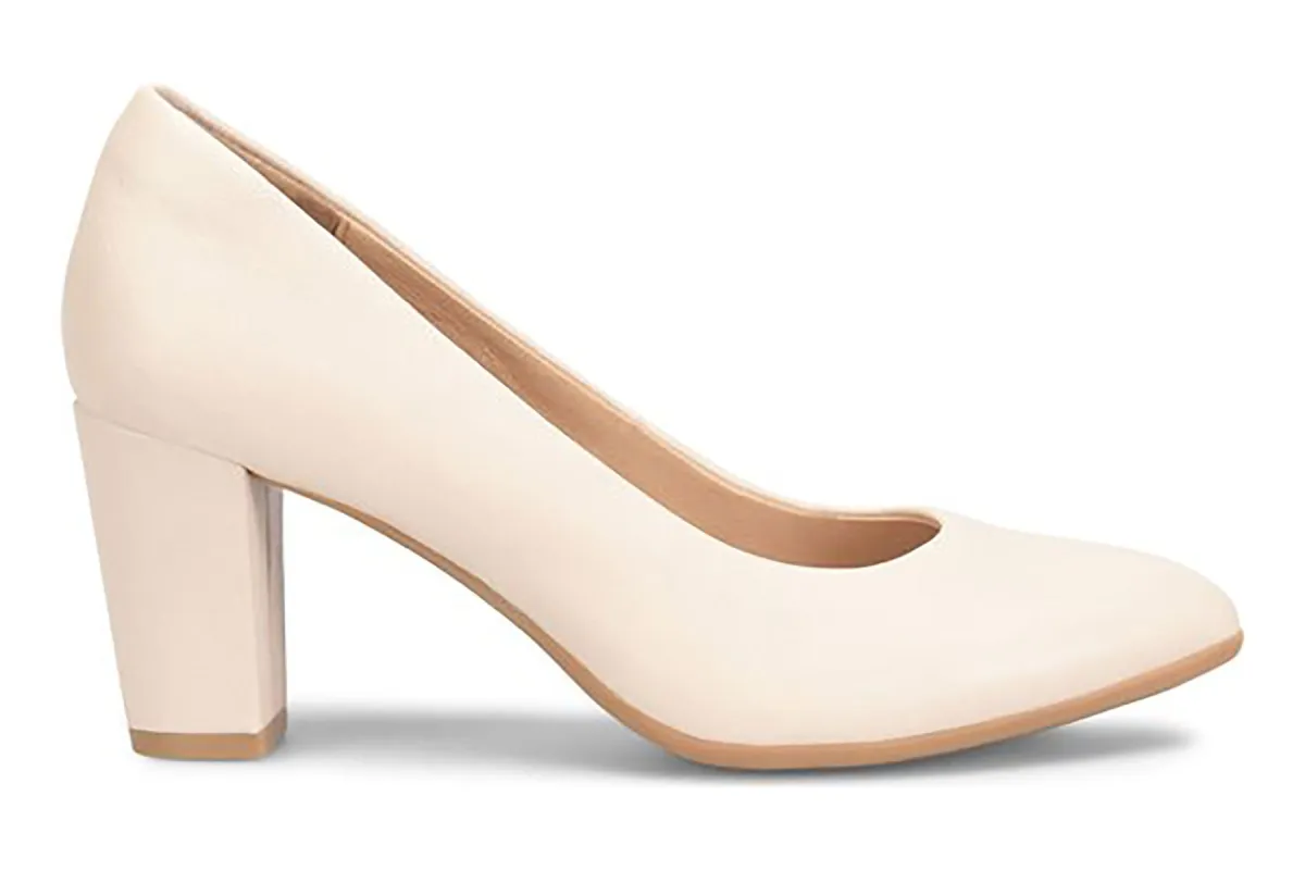 Parisa sold by The Walking Company